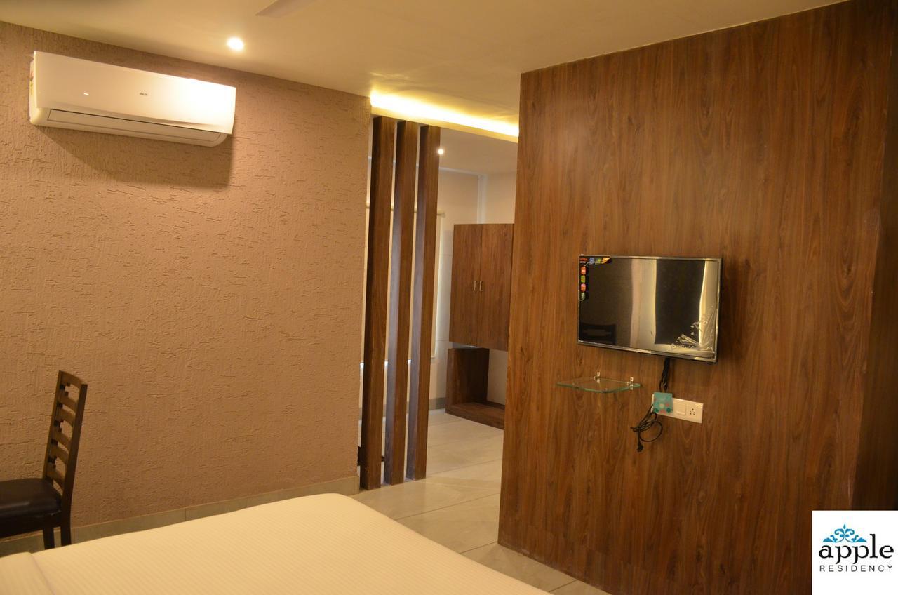 Apple Residency Hotell Pātan Exteriör bild